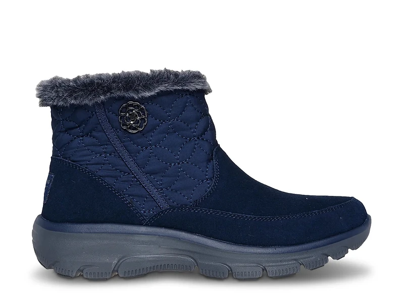 Martha Stewart Skechers Relaxed Fit Easy Going Darling Puffer Bootie
