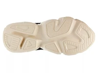 Spectator Bungee Jogger Sneaker