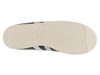 Bullet Sneaker