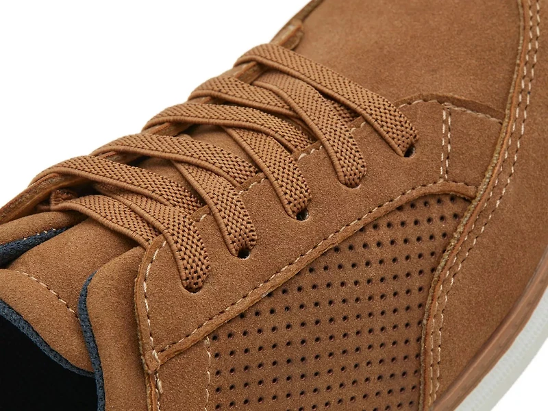 Flynn Sneaker