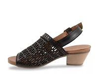 Lia Sandal