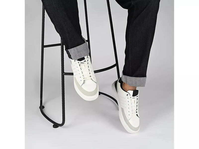 Wesley Sneaker