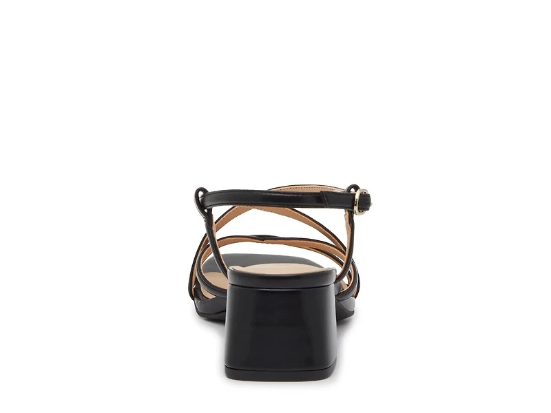 Zakari Sandal
