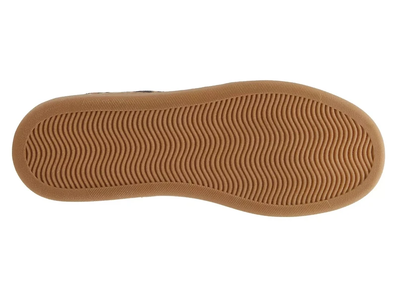 Dispel Sneaker