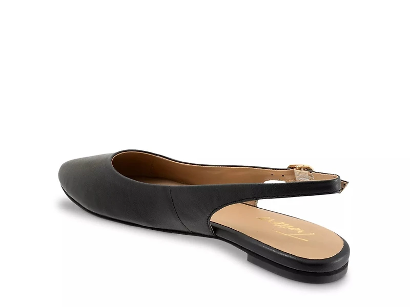 Evelyn Flat