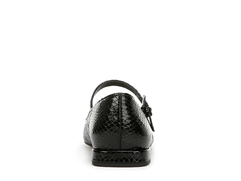 Nalin Mary Jane Flat