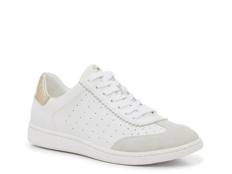 Regina Sneaker