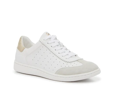 Regina Sneaker
