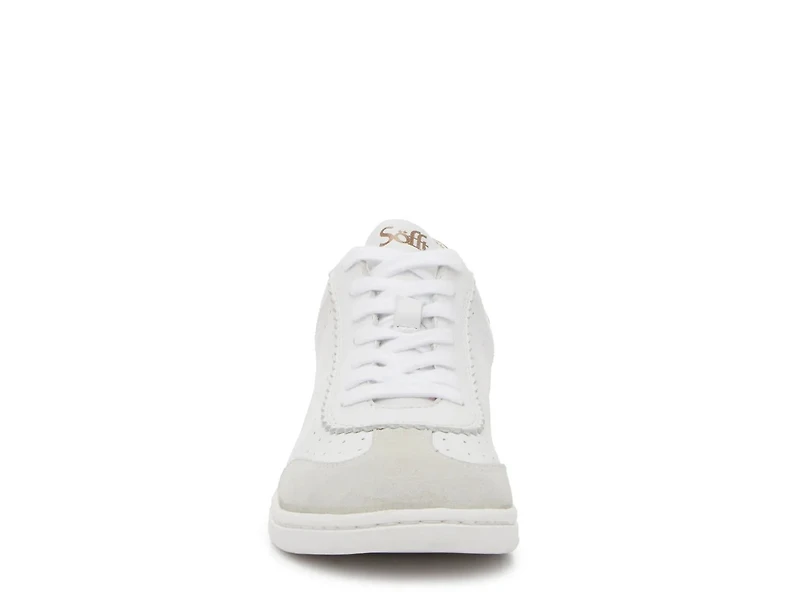 Regina Sneaker