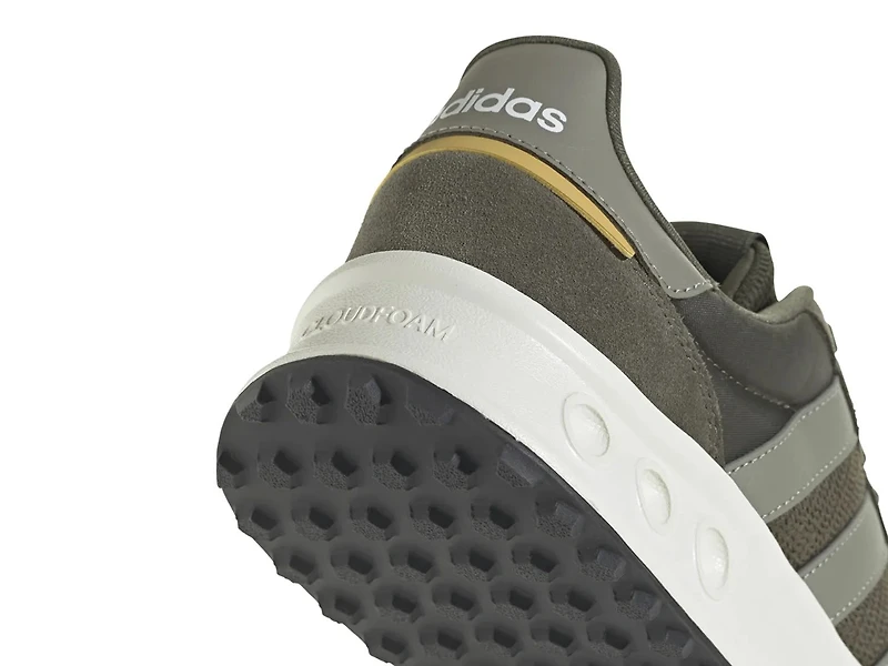 Run 84 Jogger Sneaker