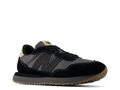 237 Sneaker