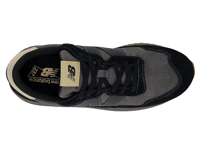 237 Sneaker