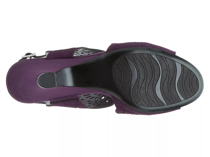 Nadine Sandal