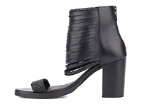 Leila Sandal