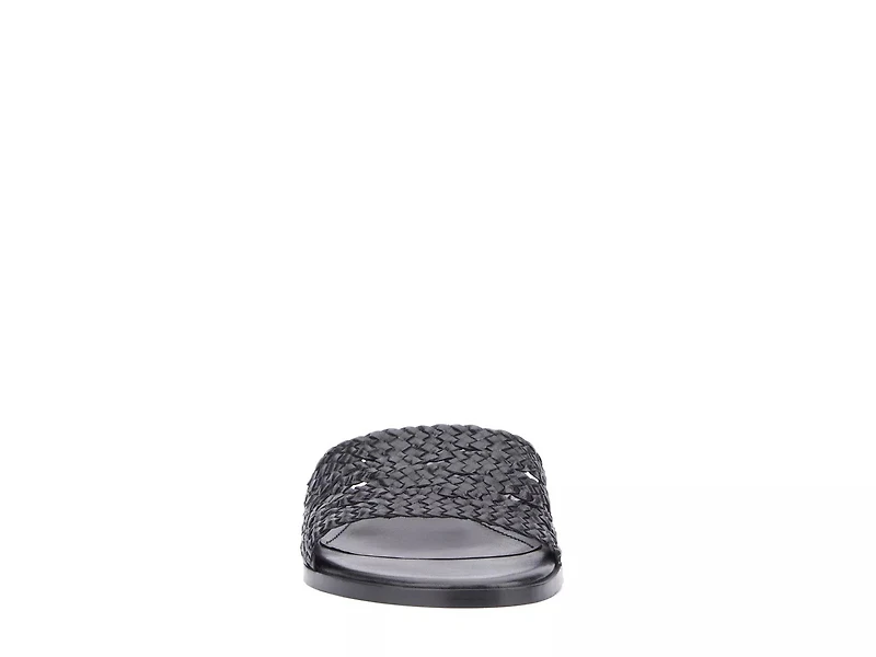 Pamela Sandal