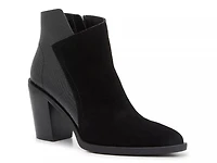 Darius Bootie