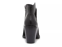 Darius Bootie
