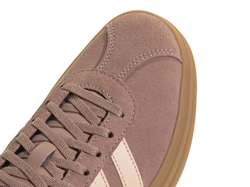 VL Court Bold Platform Sneaker