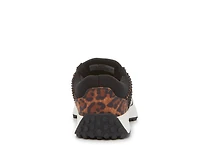 Tezra Sneaker