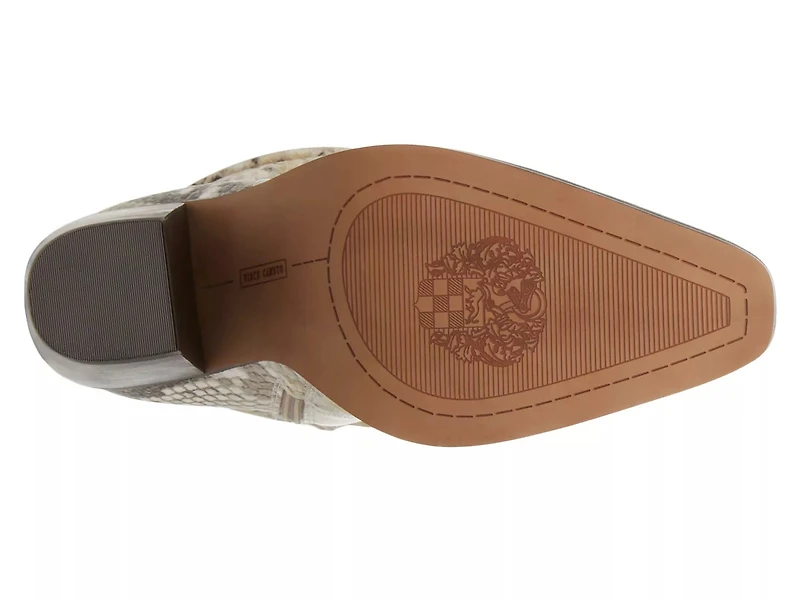 Aprine Boot
