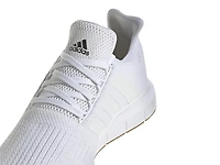 Swift Run 1.0 Sneaker
