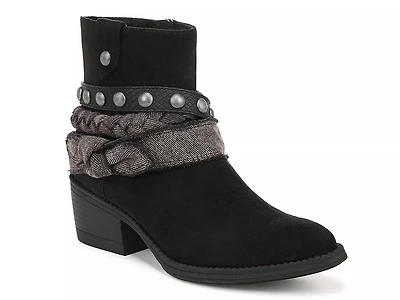 Rally Bootie