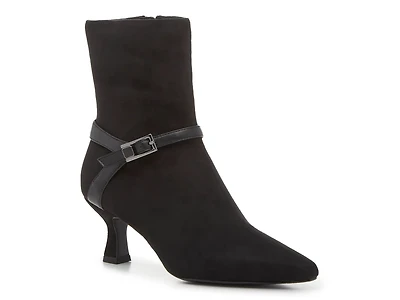 Nasira Bootie