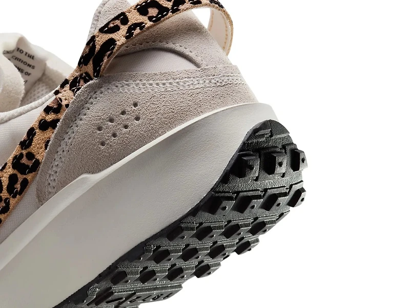 Waffle Debut Running Shoe - Women's