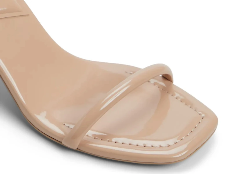 Dime Sandal