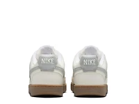 Court Vision Sneaker