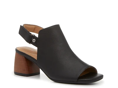 Vaya Sandal