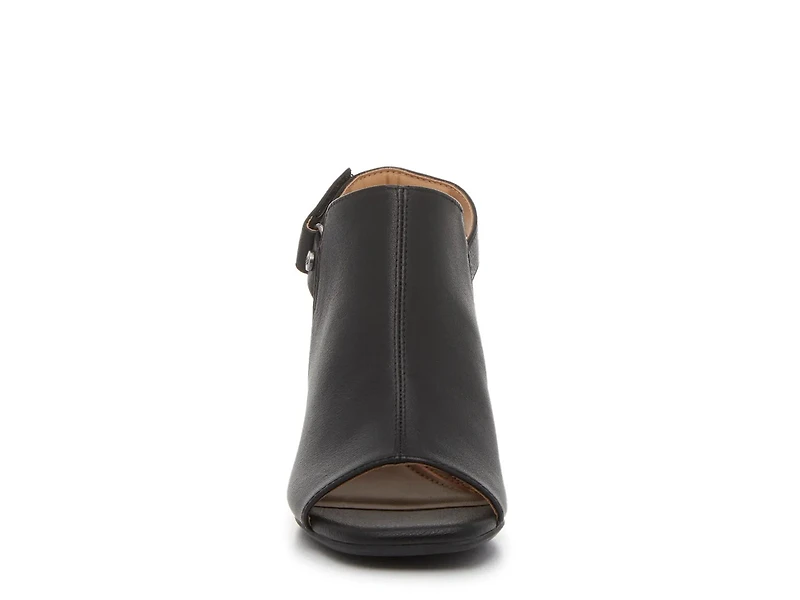 Vaya Sandal