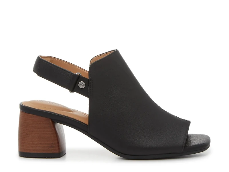 Vaya Sandal