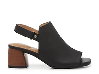 Vaya Sandal