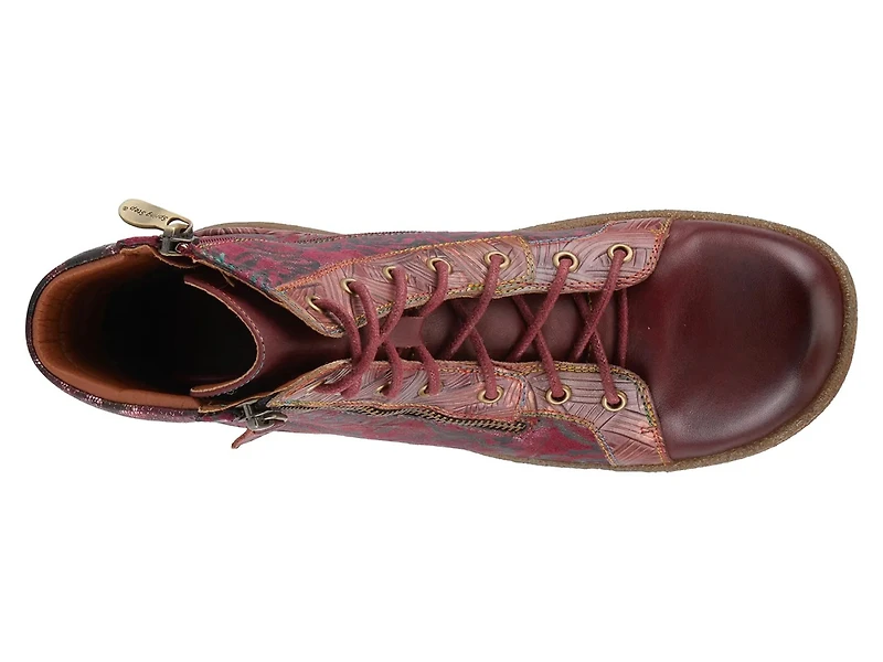 Olevio Bootie