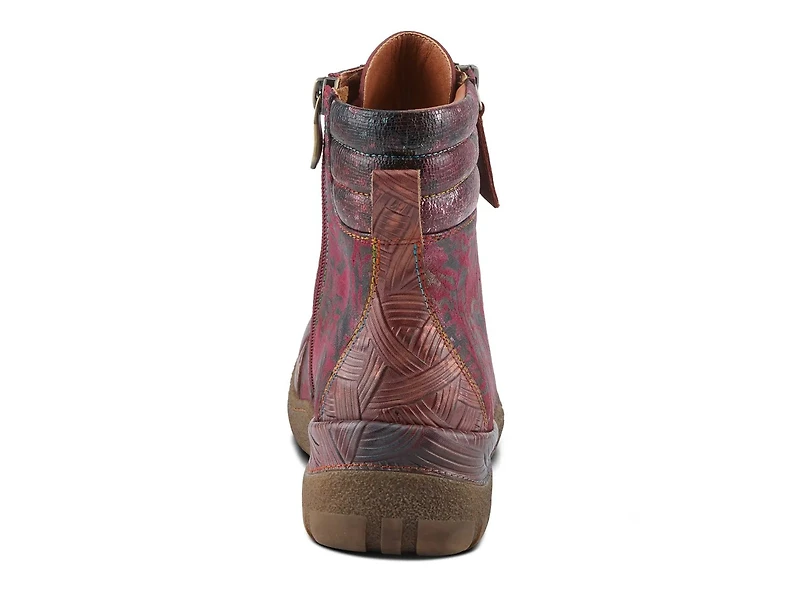 Olevio Bootie
