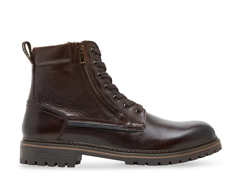 Saal Boot