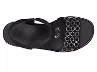Rumble On Queen B2 Wedge Sandal