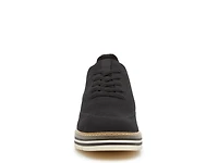 Ada Sneaker