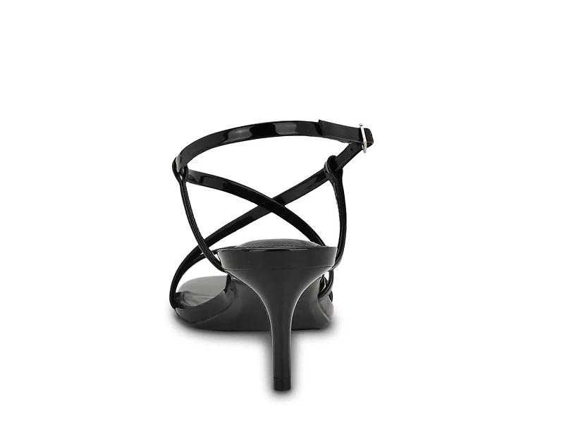 Ishaya Sandal
