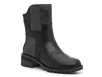 Tanav Bootie
