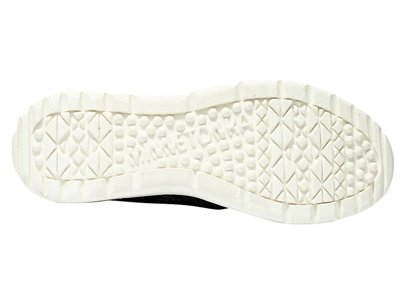 Expanse Slip-On