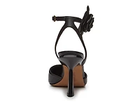 Stassie Pump