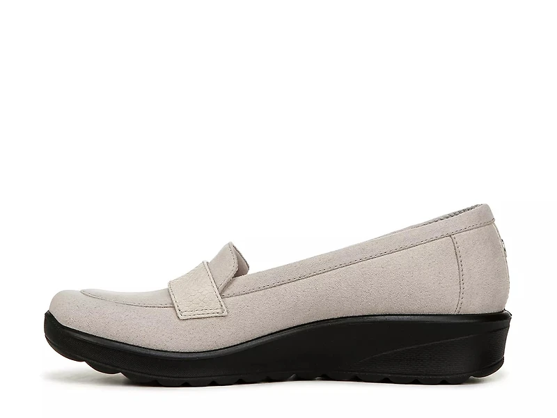 Gamma Wedge Slip-On