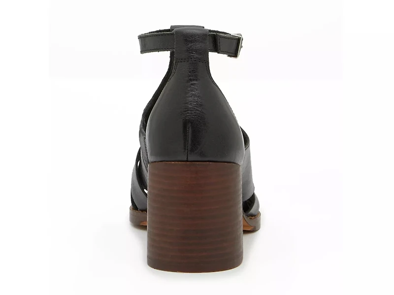 Binita Sandal