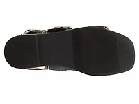 Monika Sandal