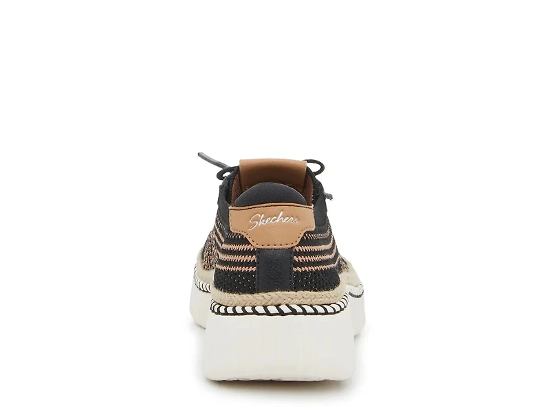 Bellevue Wilshire Blvd Slip-On Sneaker - Women's