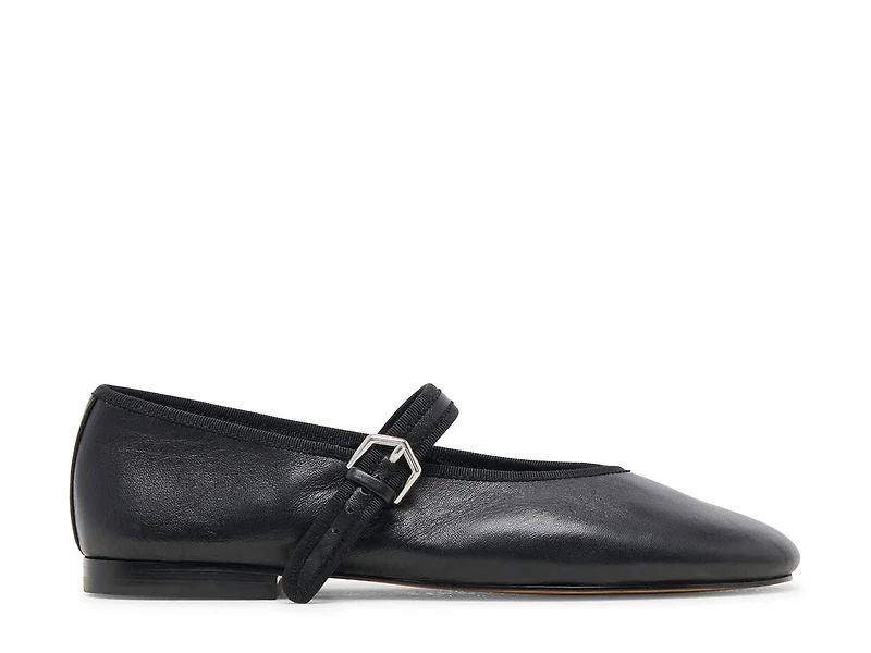 Roslyn Mary Jane Flat