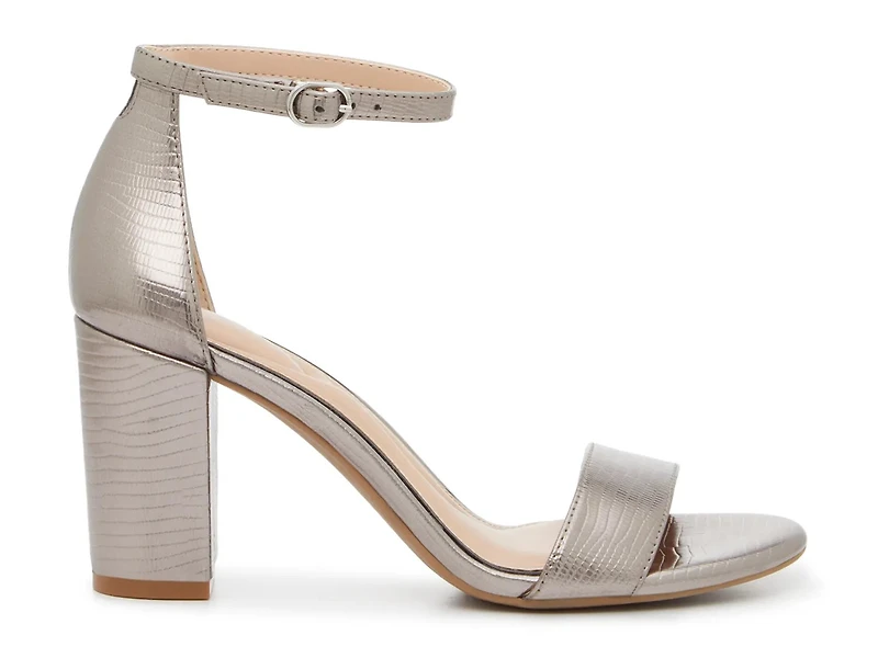 Hailee Sandal