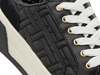 Arynahs Platform Sneaker